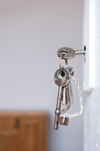 Read more about the article Finding the Right Emergency Locksmith with Lock Champions