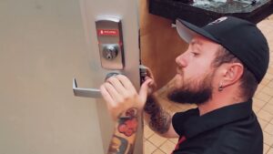 Read more about the article FlyLock Security Solutions | Commercial Locksmith & Access Control Experts