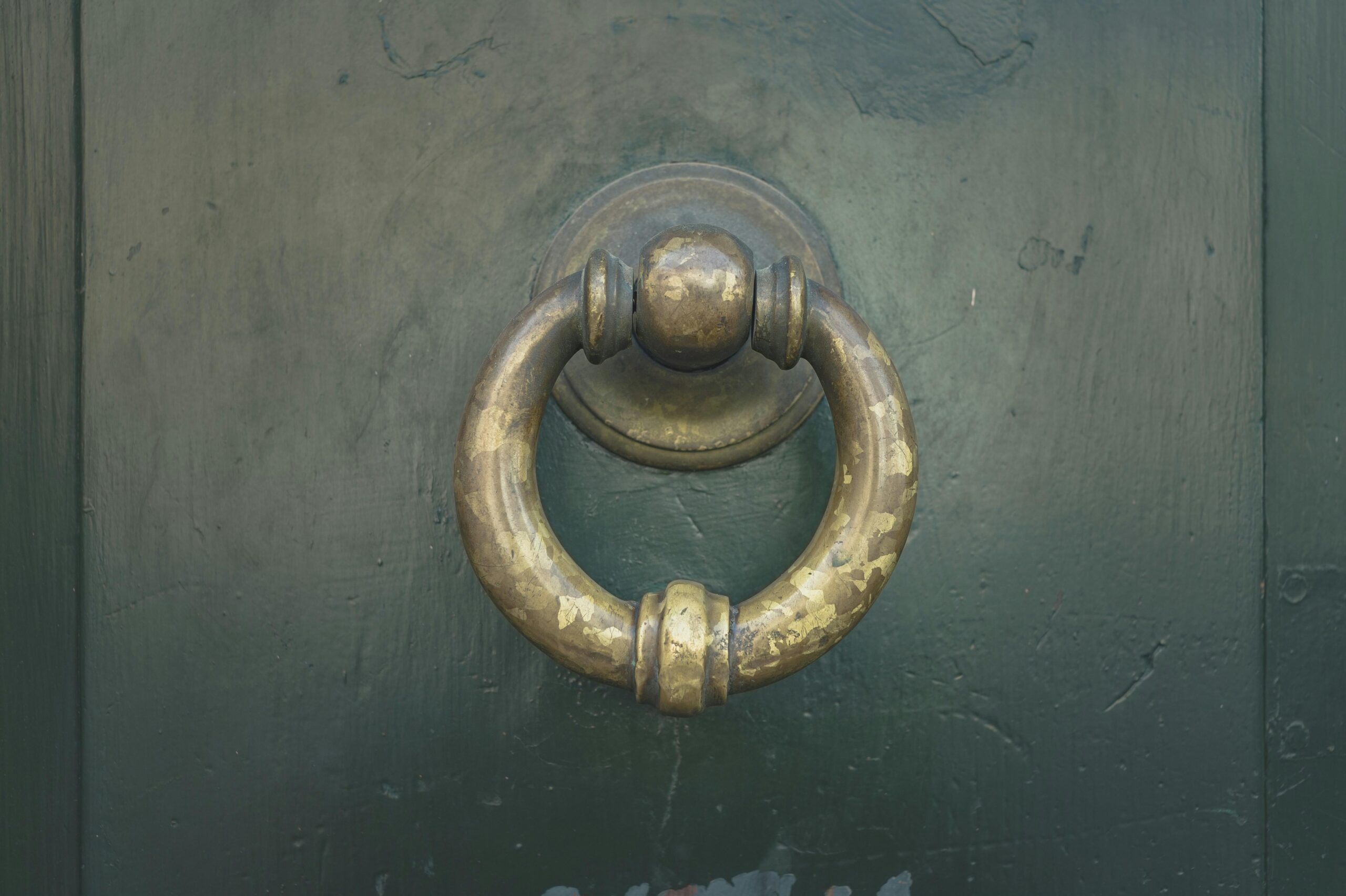 Read more about the article Locksmith Near Me: Why Local Response Time Matters