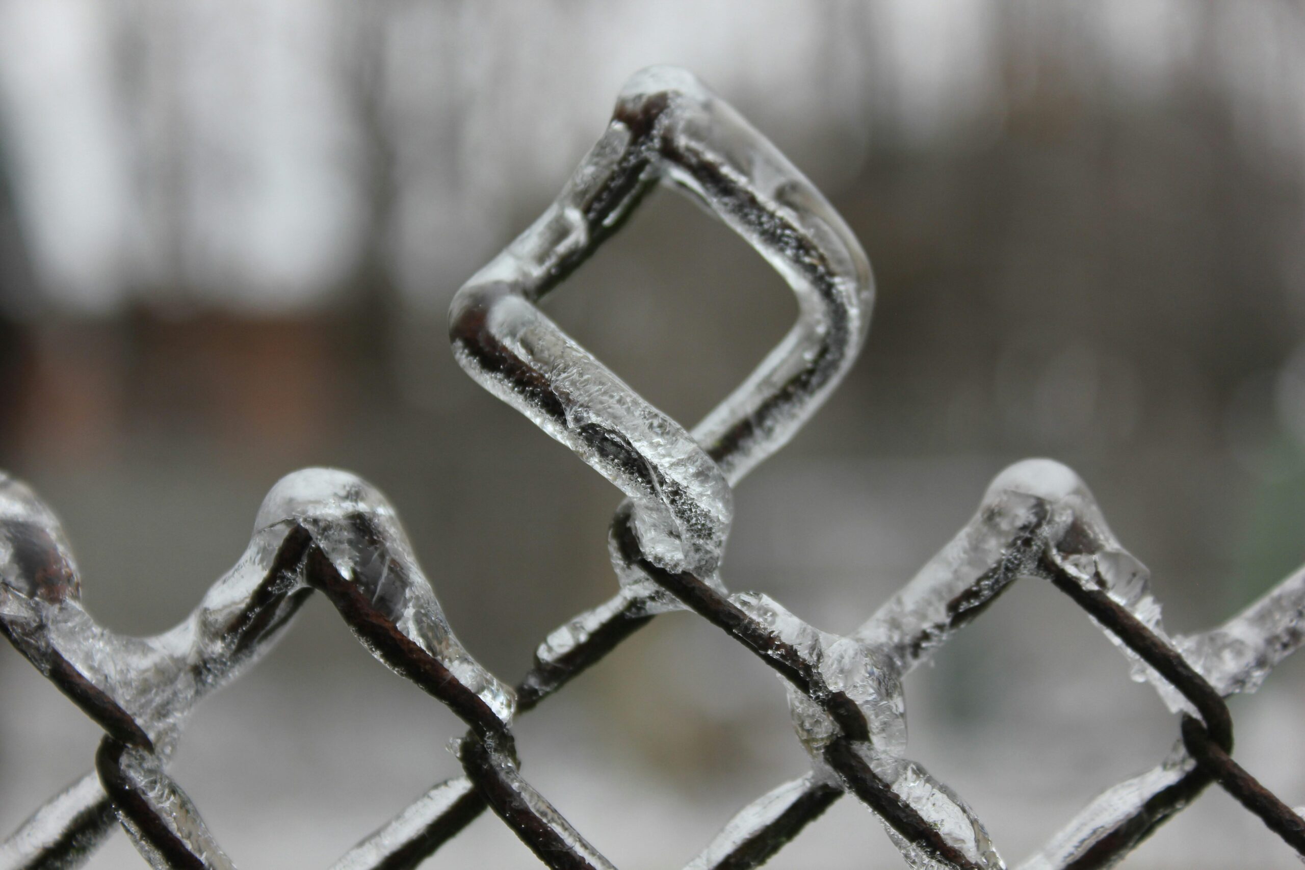 Read more about the article Cold Weather Lock Fails: What Causes Them?